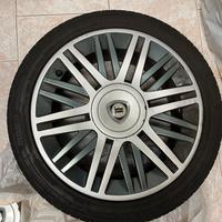 4 Gomme estive cerchi in lega 195/45 R16. Lancia y
