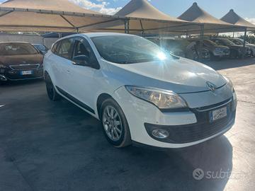 Renault Mégane 1.5 dCi 110CV CAMBIO AUTOMATICO
