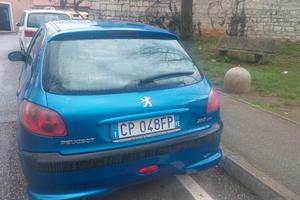 Peugeot 206 1.1 benzina, anno 2004, ca. 172.000 