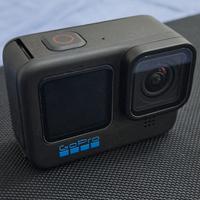 GoPro 11 + Accessori originali.