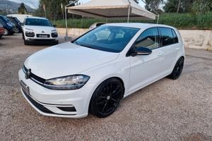 Volkswagen Golf 1.6 TDI 90 CV 5p. Executive BlueMo