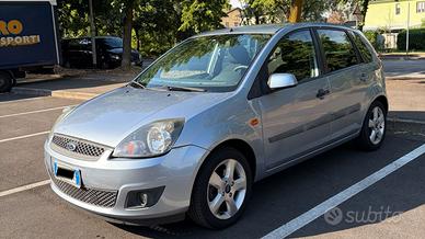 Ford Fiesta 1.4 TDCi 5 Ghia
