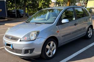 Ford Fiesta 1.4 TDCi 5 Ghia