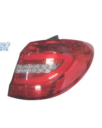 FANALE DX MERCEDES CLASSE B W246 12-14 LED BIANCO 