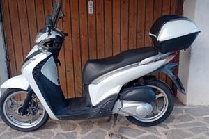 Honda sh 150 2012