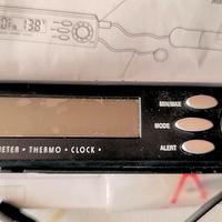 Orologio/termometro per auto e casa