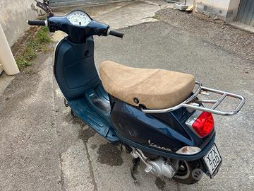 Piaggio Vespa 50 LX - 2012