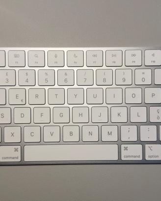 Magic keyboard Apple con Touch ID