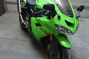 KAWASAKI NINJA ZX10R anno 2005