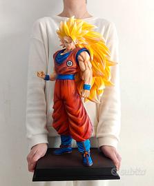 Figure Goku Super Saiyan 3 - 54 cm - DragonBall