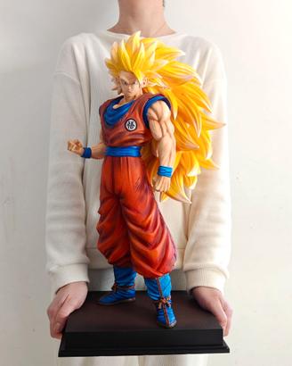 Figure Goku Super Saiyan 3 - 54 cm - DragonBall