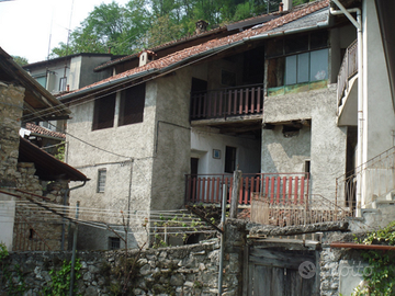 Casa indipendente a Erve