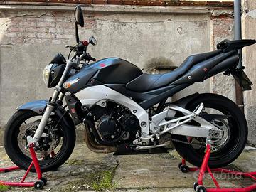 Suzuki gsr 2007 