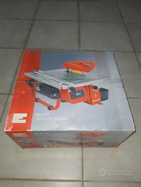 Tagliapiastrelle elettrico