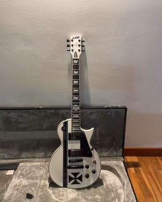 Ltd Iron Cross James Hetfield signature