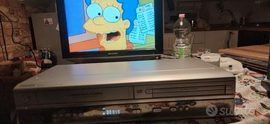 lettore VHS DVD CD combo
