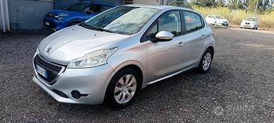 Peugeot 1.4 HDi 68 CV 5 porte Allure