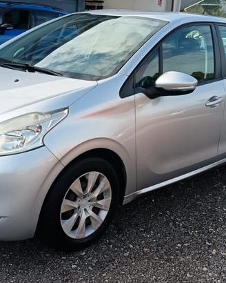 Peugeot 1.4 HDi 68 CV 5 porte Allure