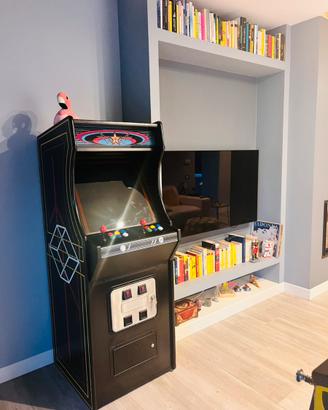 Cabinato arcade