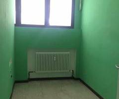 Immobile di 240 m² con più di 5 locali a Modena