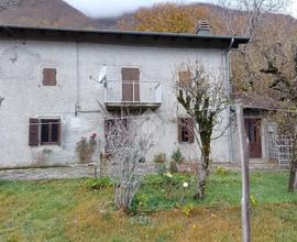 CASA SEMINDIPENDENTE A VILLA MINOZZO