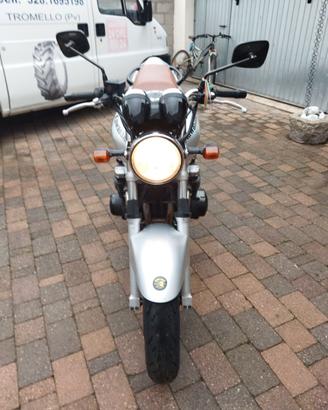 KAWASAKI Z750