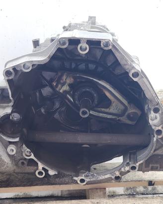CAMBIO MANUALE COMPLETO USATO AUDI A4 Avant (8K5)