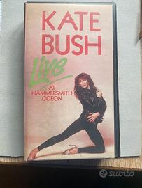 KATE BUSH LIVE AT THE HAMMERSMITH ODEON 1978