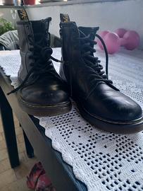 stivaletti dottor marten ragazza