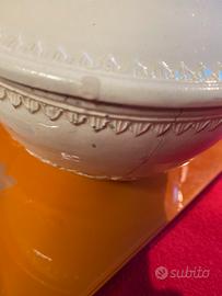 Vaso con coperchio