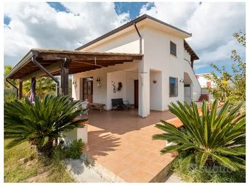 Villetta disponibile periodo estivo