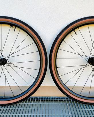 Ruote tubless gravel Bontrager + copertoni NUOVE