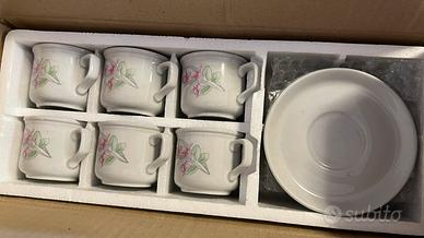 Set di 6 tazzine e 6 piattini. Porcellane Tognana