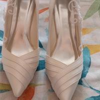 scarpe da sposa colore avorio con pizzo laterale d