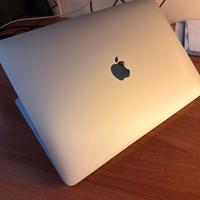Macbook pro 13” 2020 i7 32gb ram