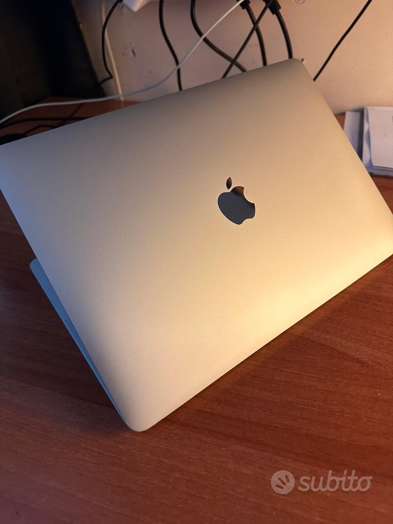 Macbook pro 13” 2020 i7 32gb ram - Informatica In vendita a Roma