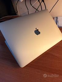 Macbook pro 13” 2020 i7 32gb ram
