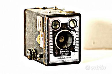 FOTOCAMERA KODAK Brownie six-20 Model D