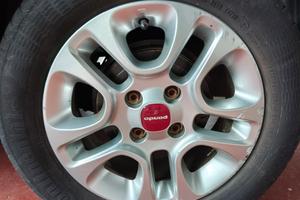 4 cerchi in lega 14" con ruote 