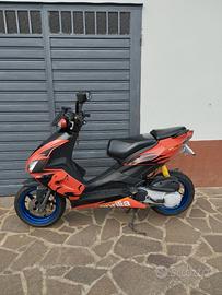 scooter aprilia sr 50