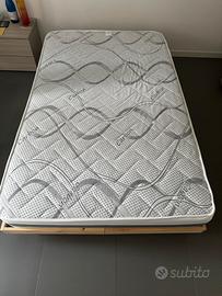 Materasso in Memory Foam 120x190 + Base elegante