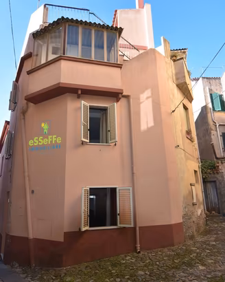 Immobile ricco di spazio con terrazza
