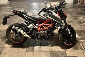 Ktm duke 125
