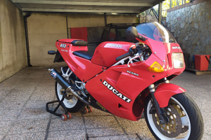 Ducati 851