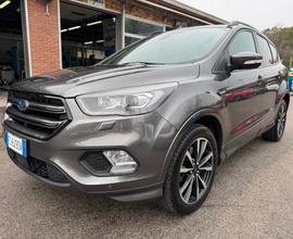 Ford Kuga 1.5 TDCI 120 CV S&S 2WD ST-Line