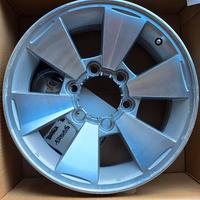 Cerchi lega 16x7 6 fori pickup  mitsubishi 2004