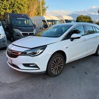 Opel Astra 1.6 Cdti 136cv S.W. Motore rotto