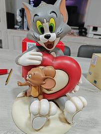 Tom and jerry thun maxy