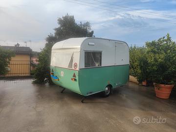 Roulotte Vintage ARCA 600 1968 restaurata