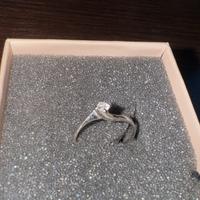 anello stoili oro bianco con brillantino